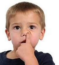 почему дети ковыряют в носу