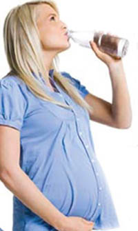 можно ли пить много воды при беременности