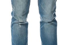 почему отвисают коленки на джинсах
